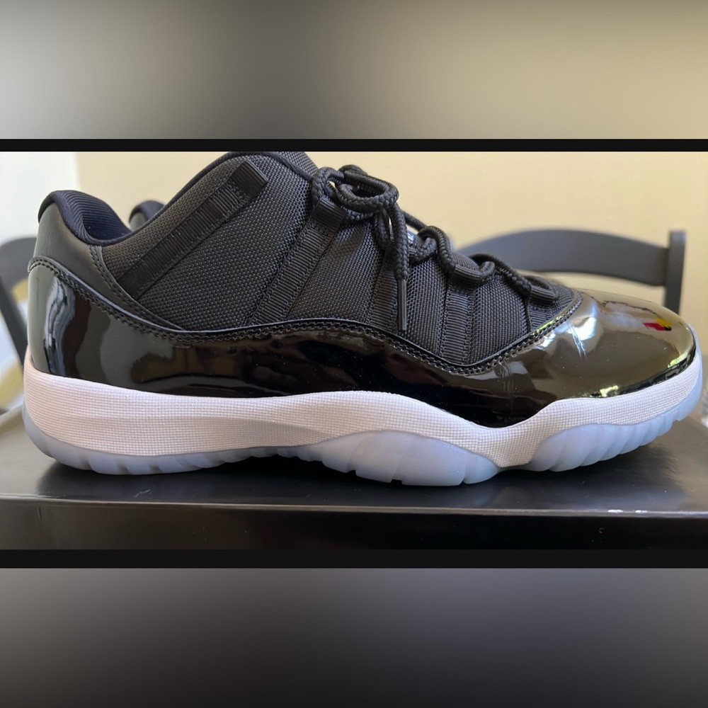 Jordan 11 low “Space Jam”